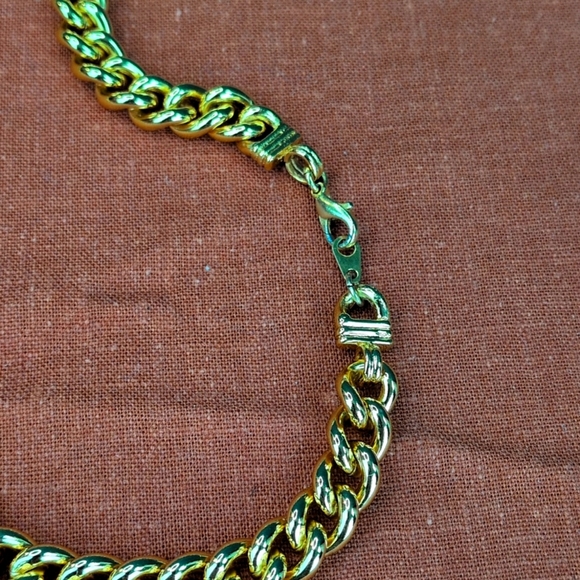 Cuban Chain Necklace With Sailor Clasp 24 K Gold Filled  Unisex! - Picture 11 of 11